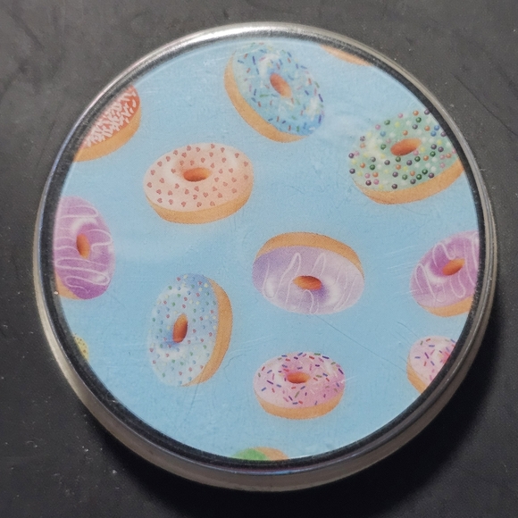 SpinPop: Pop-Up Phone Holder & Stand - DOUGHNUTS - Picture 2 of 3